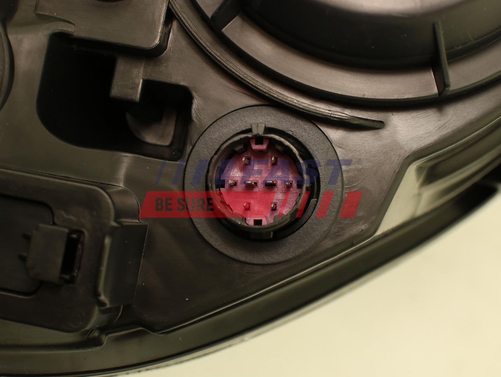 ft85789 Fast Основная фара