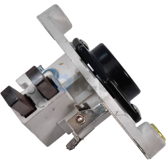 5DR 004 241-121 Behr Hella Регулятор генератора