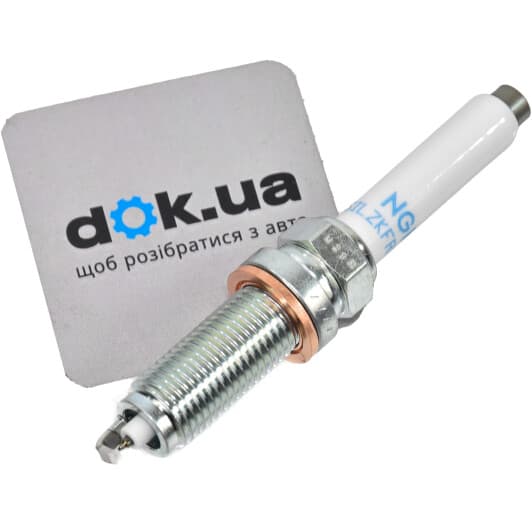 90654 NGK Свеча зажигания
