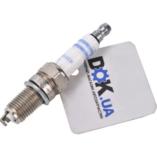 242135515 Bosch Свічка запалювання