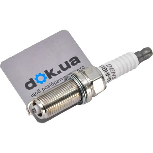 0948200605 Suzuki Свічка запалювання