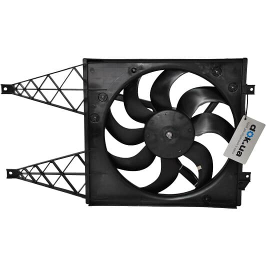 D8W028TT Thermotec Вентилятор системы охлаждения двигателя