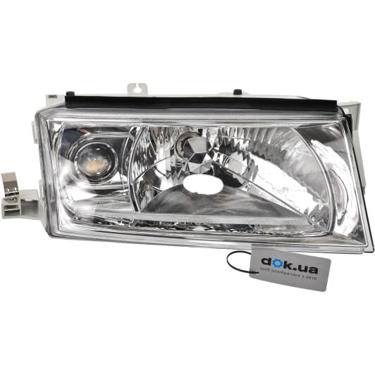 89410184402 DPA Основная фара для Skoda Octavia