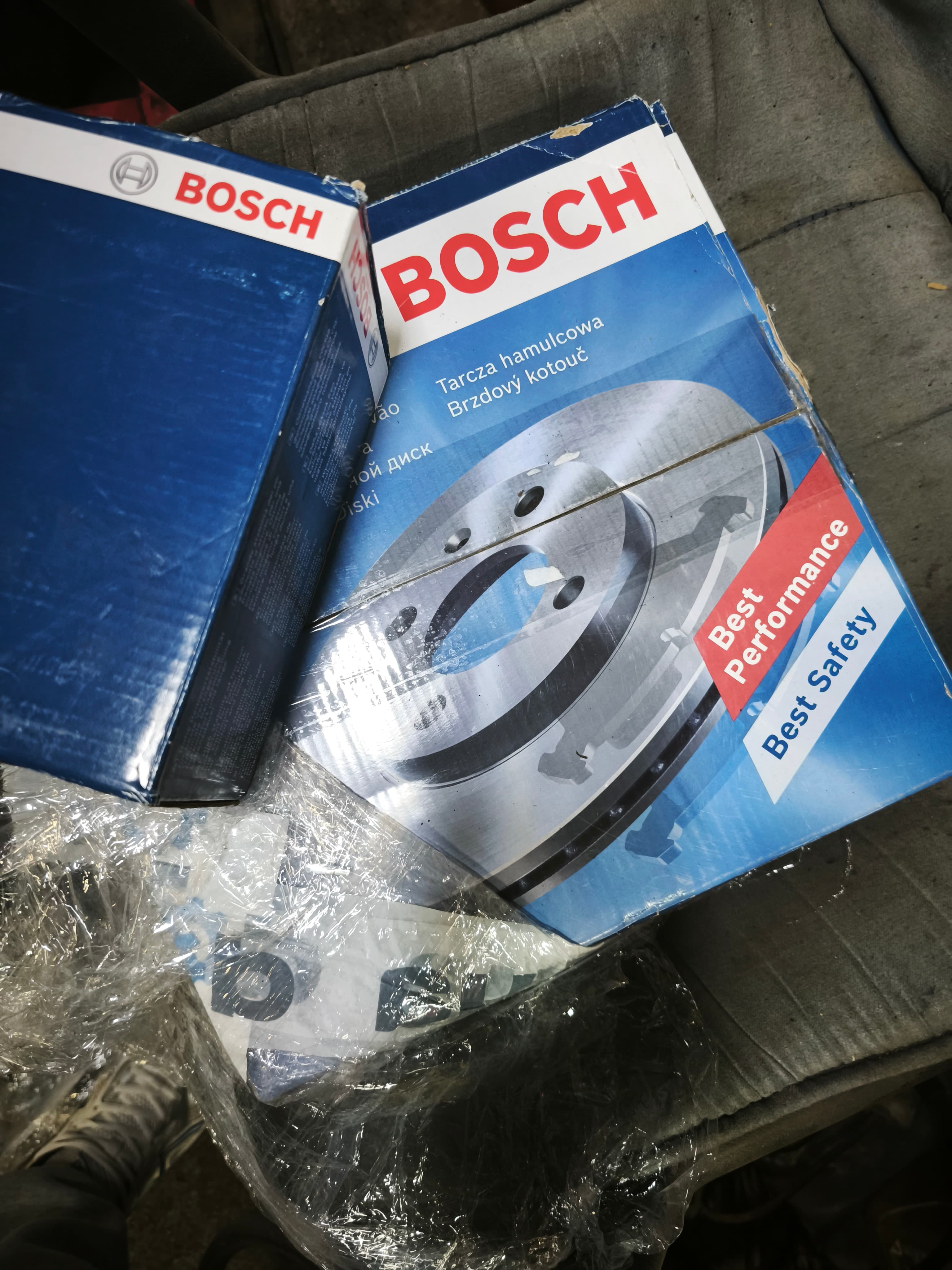 0 986 479 R68 Bosch Гальмівний диск