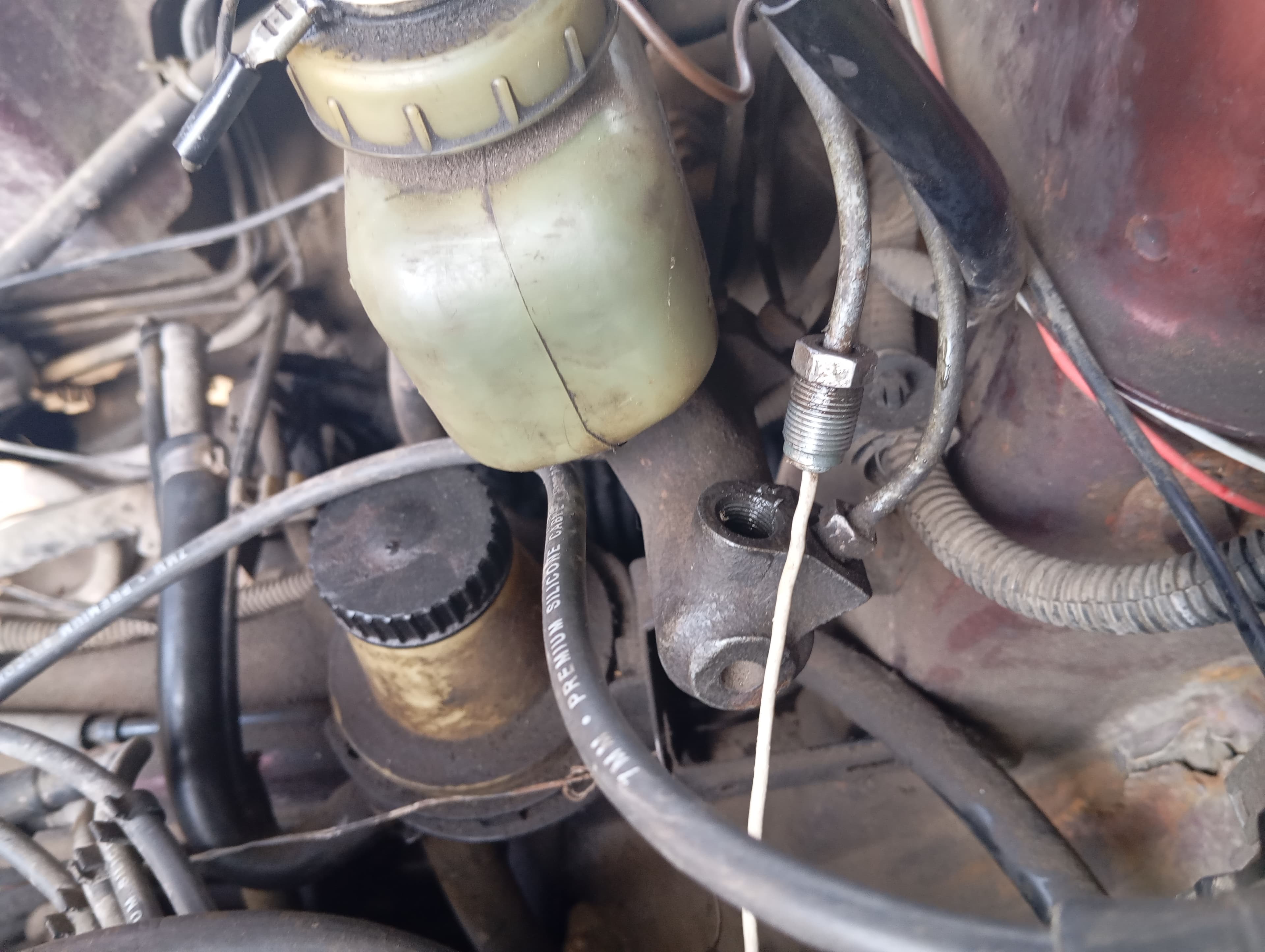 1129 LPR Главный тормозной цилиндр на Renault 25