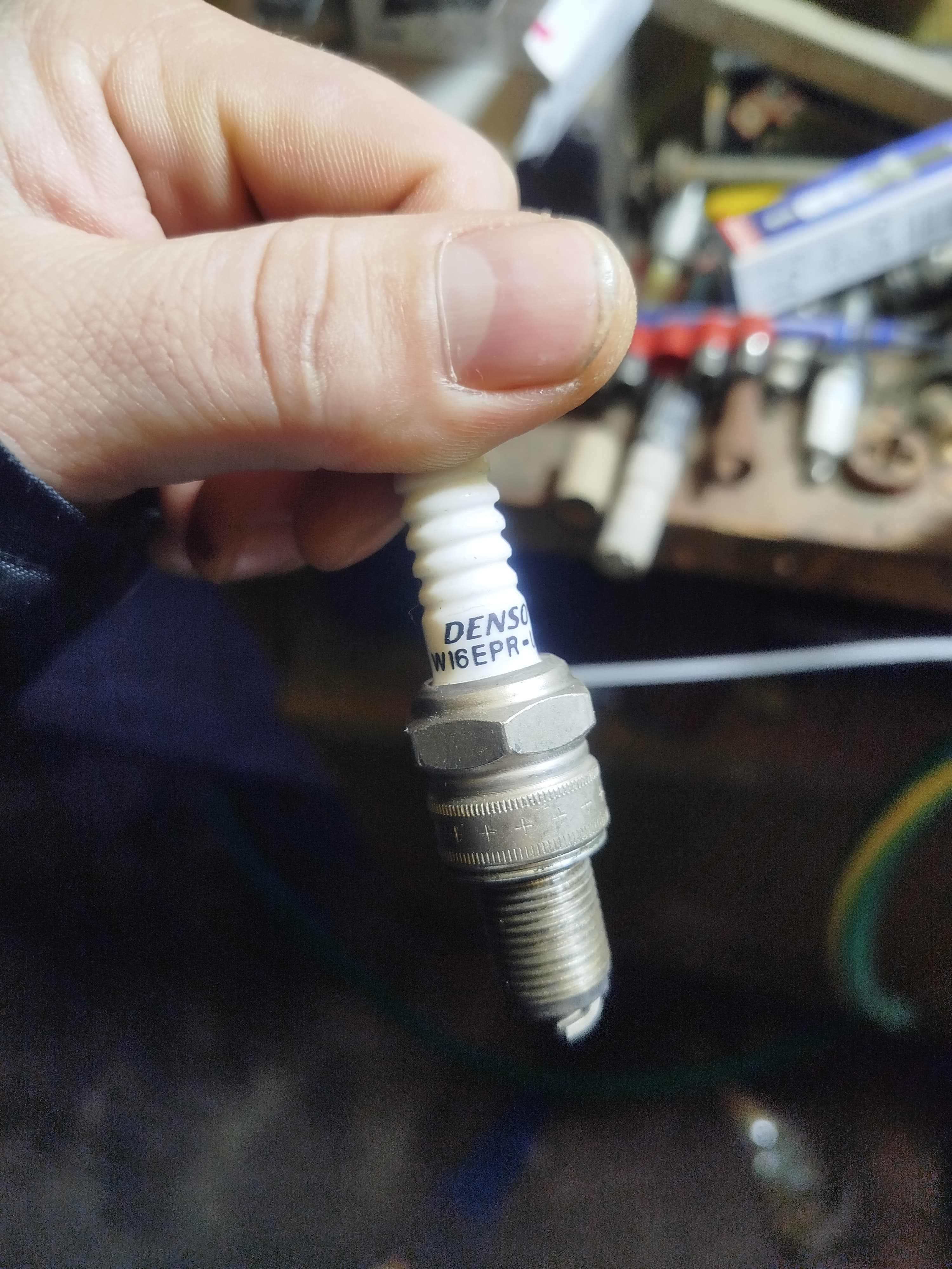 W16EPR-U11 Denso Свеча зажигания
