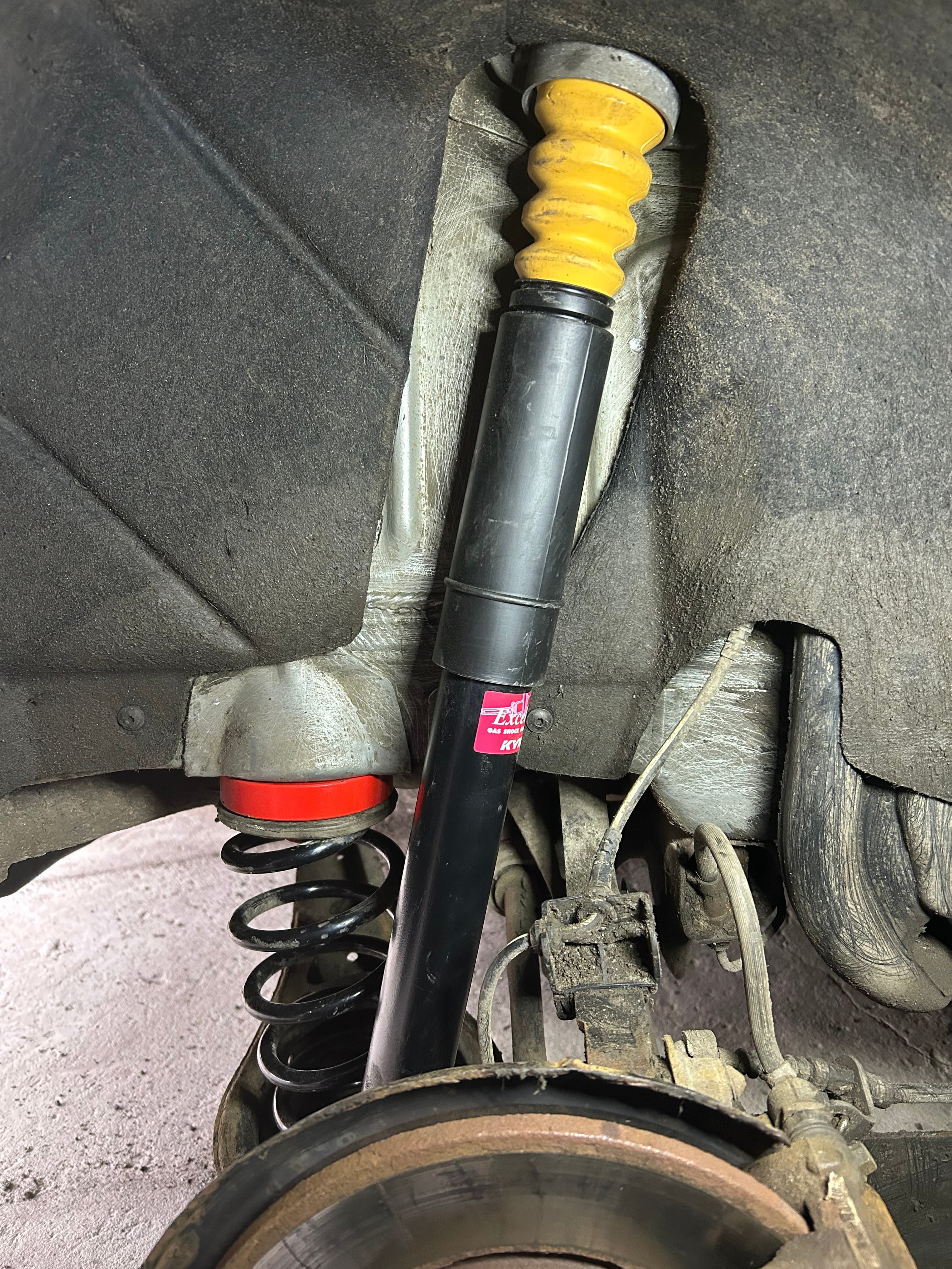 344459 Kayaba Амортизатор