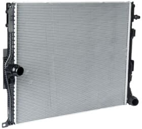 Радиатор охлаждения двигателя Радиатор охлаждения двигателя