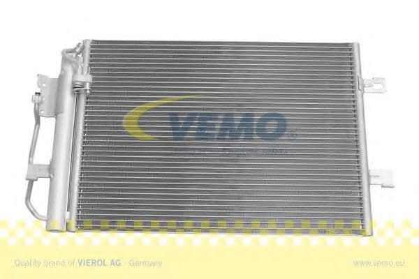 V30-62-1019 Vemo Радіатор кондиціонера