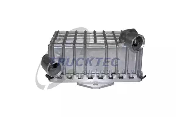 02.18.062 Trucktec Automotive Оливний радіатор двигуна